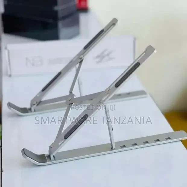 Adjustable Aluminum 15.6 Inch Laptop Stand