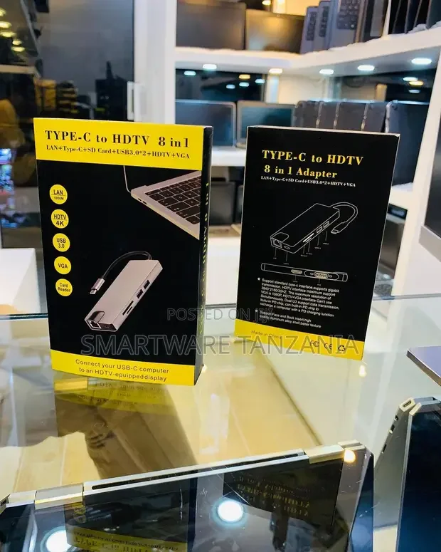 8-in-1 USB-C Docking Station for 3 Monitors - Buy in Dar es Salaam, Tanzania | Smartware