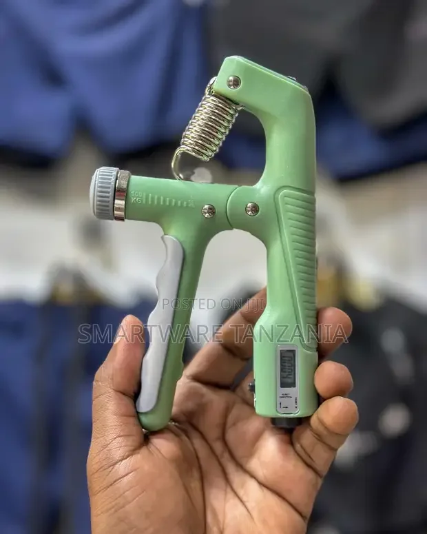 Green Adjustable Grip Strengthener 100kg Digital Rep Counter