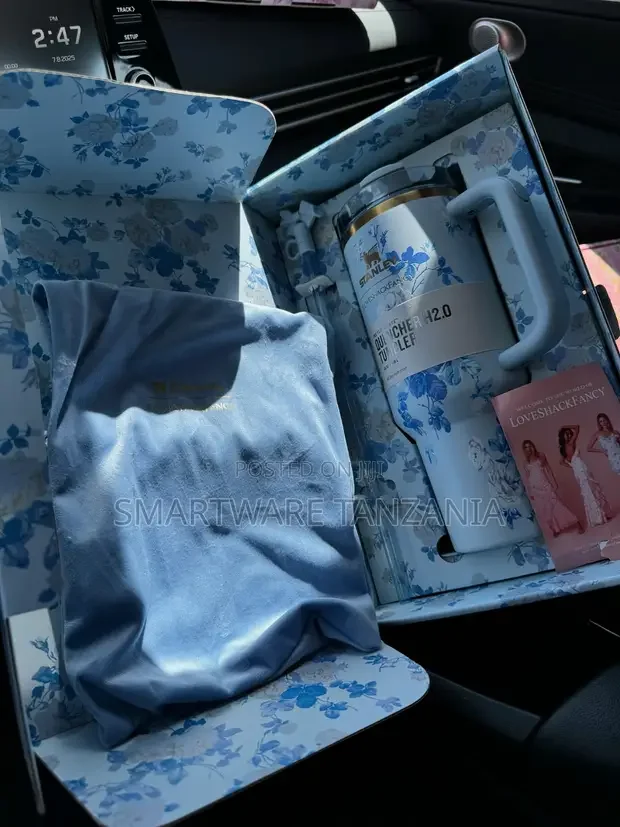 Luxe Stanley Quencher H2.0 Floral Tumbler With Lid Straw - Buy in Dar es Salaam, Tanzania | Smartware