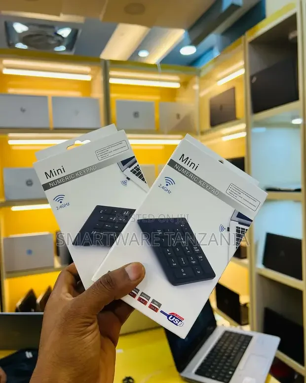 Mini Bluetooth-compatible Numeric Keypad Wireless Number Pad