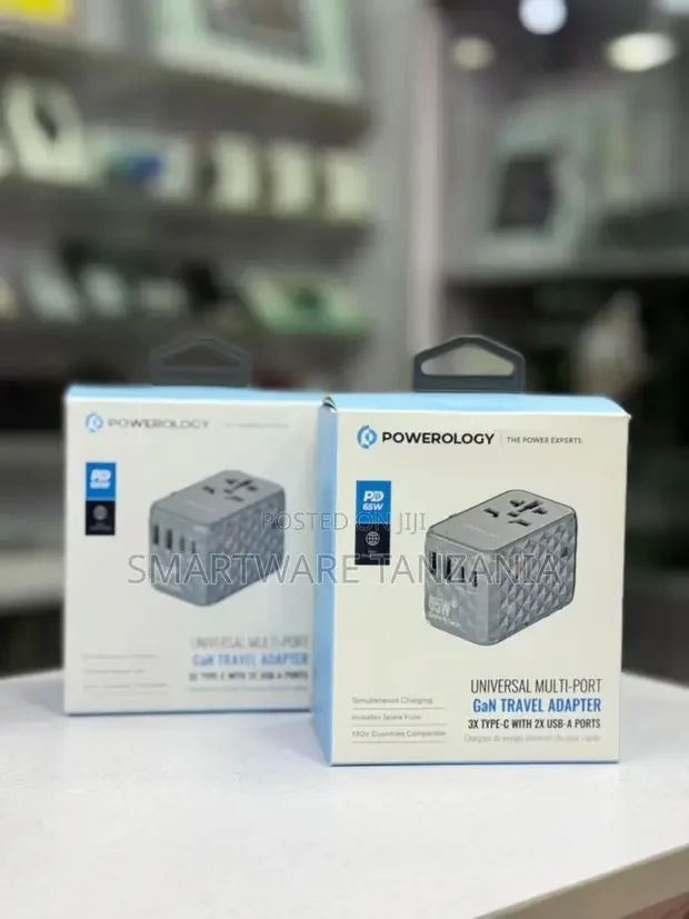 Powerology Gan Universal Travel Adapter 65w With Multiple Usb Ports