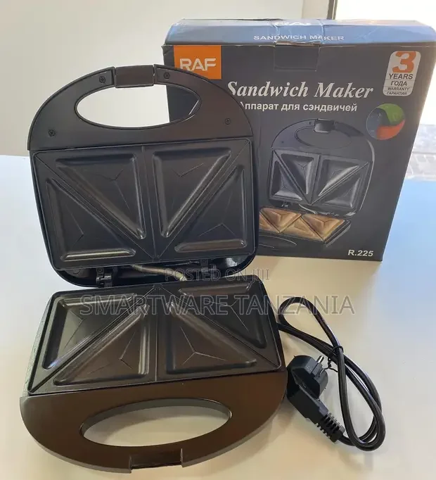 Sandwich Maker 750 Watt 4 Slices With Non-Stick Coated Plate