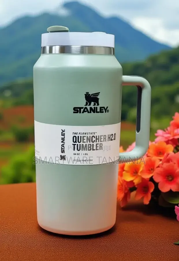 Stanley Flowstate Quencher H2.0 Tumbler 64oz Sage - Buy in Dar es Salaam, Tanzania | Smartware